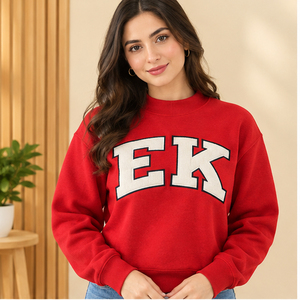 Sweat-shirt rouge à col rond pour femme avec imprimé lettre EK, en coton, logo personnalisé, col montant, style universitaire grec - Product Image 1