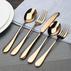 Ensemble de couverts en métal poli classique pour table à manger à usage domestique restaurants et fêtes de mariage - Product Image 1