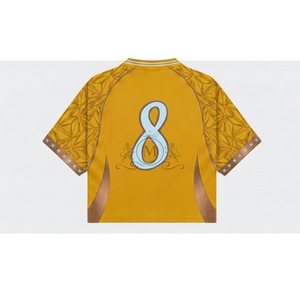 Maillot de football personnalisé pour homme, col en V, manches courtes, imprimé géométrique sublimé, numéro 8, design bleu foncé et marron, évacuation de l'humidité - Product Image 4