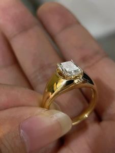 Bague signet en diamant de laboratoire taille radiant 2 carats, bague large en diamant, bijoux unisexe, certifiée IGI - Product Image 6