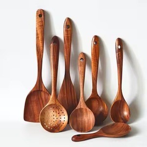 Juego de Utensilios de Cocina de Madera de Teca de 6 Piezas, Espátula Ergonómica con Mango Ondulado, Cucharón, Espumadera, Utensilios de Madera para Cocinar - Product Image 2