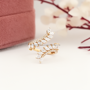 Anillo de Diamantes con Corte Marquesa en Oro Amarillo con Diamantes Laterales, Anillo de Compromiso y Boda Clásico Brillante para Ella, Joyería Fina de Lujo - Product Image 2