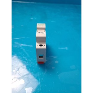 Littelfuse ฟิวส์ KLK30A ฟิวส์มิดเก็ตที่ออกฤทธิ์เร็วชิ้นส่วนอุปกรณ์เซมิคอนดักเตอร์รุ่นเก่า - Product Image 1