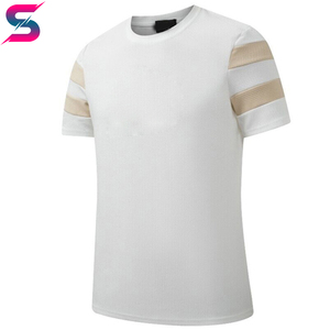 Ensemble T-shirt et short décontracté rayé pour homme, col rond, tricoté, respirant, design color block noir et blanc – Excellent fournisseur - Product Image 6