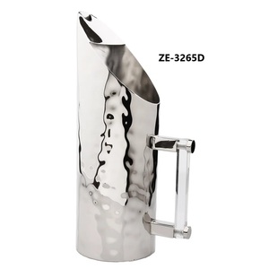 Jarra de Metal Pulido con Diseño Bohemio y Boquilla Larga para Agua, Leche y Bebidas, con Cristal Bohemia para Uso en el Hogar y la Oficina - Product Image 1