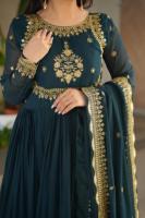 Ensemble Anarkali brodé avec travail Zari doré, Salwar Kameez long pour femme, tenue traditionnelle indienne pour mariage et fête de Diwali