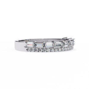 Bague de fiançailles en or avec diamant taille baguette et pierres latérales rondes brillantes, certifiée IGI, style luxe pour femme, plaqué or - Product Image 3