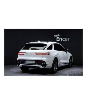 Genesis GV70 2.5T 2024, Gasolina, 2WD, Volante a la Izquierda, Caja de Cambios Automática, Asientos de Cuero, Cámara Trasera, Estándar de Emisiones Euro V, 41,654 km - Product Image 2