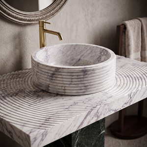 Lavabo de salle de bain Hayat en marbre rond, diamètre 42 cm, design cannelé poli, à poser sur le dessus - Product Image 3