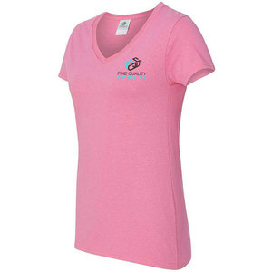 T-shirt rose col en V pour femme – Chic, logo minimaliste, coton doux, coupe ajustée, décontracté, streetwear d'été, vente en gros - Product Image 2
