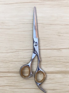 Ciseaux de coiffure professionnels de 7 pouces en acier inoxydable pour la coupe de cheveux à domicile – Vente en gros - Product Image 5