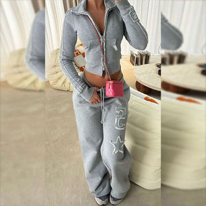 Conjunto de Sudadera Corta con Capucha y Pantalones Deportivos para Mujer, con Bordado y Parches Desgastados, Lavado Ácido, de Alta Calidad, Venta al por Mayor - Product Image 4