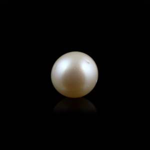 Loose Freshwater Pearl 5.45 Carat Oval Gemstone for Fine Jewelry - Product Image 2