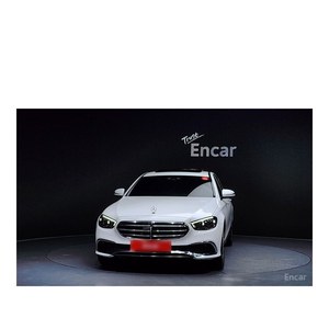 Mercedes-Benz E350 4MATIC Exclusive Classe E 2023 avec volant à gauche, boîte de vitesses automatique, sièges en cuir, caméra arrière, 23 440 km - Product Image 3