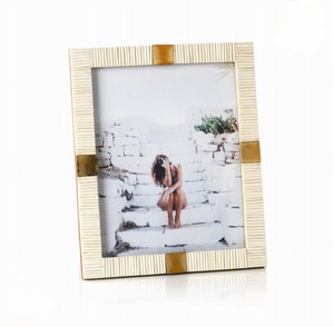 Marco de Fotos de Estilo Moderno con Diseño de Incrustaciones de Madera y Resina, para Colgar en la Pared o de Sobremesa, Decoración para el Hogar, al Mejor Precio - Product Image 4