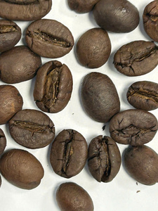 Traditionally Roasted <b>Coffee</b> <b>Beans</b> Butter Roasted Style Vietnam Traditional Taste Bold and Aromatic Whole <b>Beans</b> - Product Image 5