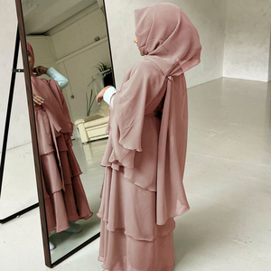 Chemise décontractée noire à manches longues unie pour femme grande taille, coupe ample, longueur intégrale, en polyester satiné, avec décolleté en V et détail ouvert sur le devant, idéale pour l'été - Product Image 6