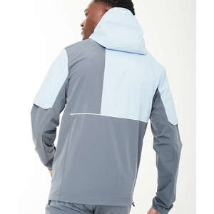 Chaqueta Cortavientos de Lona Ultraligera Personalizada OEM para Hombre, con Capucha, Impermeable, Transpirable, para Actividades al Aire Libre, Senderismo y Running - Product Image 2