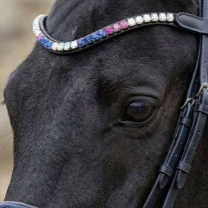 Frontal de luxe en cuir noir rembourré, avec cristaux multicolores arc-en-ciel et strass ombrés, forme anatomique en U, personnalisable, élégant - Product Image 1