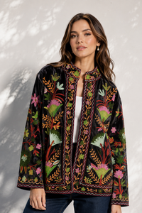 Veste bomber en tissu Sujani faite à la main pour femmes |   Velours réversible écologique |   Veste indienne brodée Kantha pour l'automne/hiver - Product Image 3