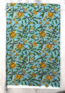Tela de algodón Sanaganeri con estampado en bloque, tela estampada a mano en Jaipur, tela india para vestidos, proveedor mayorista de tela de algodón. - Product Image 3