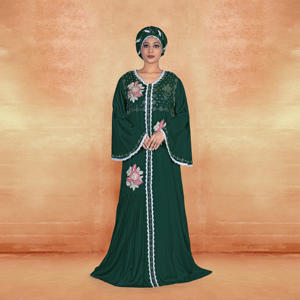 Kaftan en rayonne brodé avec panneau en dentelle sur le devant, manches cloche fluides, robe longue modeste pour le quotidien, idéale pour l'Aïd et le Ramadan - Product Image 4