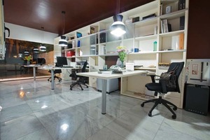 Losas de Mármol Blanco Cristal de Lujo - Diseño Moderno para Hoteles, Acabado Pulido, Duradero y Ecológico - Product Image 5