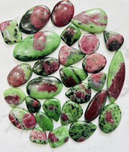 Pierre précieuse naturelle Zoisite rubis, cabochon, perles et anneau, de haute qualité, pour la fabrication de bijoux pendentifs, pierre précieuse naturelle rubis - Product Image 5