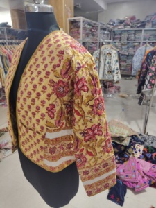 เสื้อโค้ทลำลองลายดอกไม้สำหรับผู้หญิง แขนยาว เปิดด้านหน้า คอตั้ง ผ้าฝ้ายทอ 100% กระเป๋าปะติด สไตล์ฤดูใบไม้ร่วง ของขวัญ - Product Image 6
