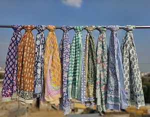 Pareo de Algodón Estampado a Mano con Diseño Animal/Leopardo y Floral, Estilo Boho, Ligero, para Playa, Verano, Bufanda, Estola, Envoltura para Mujer, 1 Pieza - Product Image 2