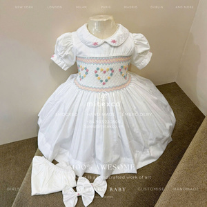 Ensemble de robes évasées pour filles en coton doux, design personnalisé, fabriqué au Vietnam par MITEXCO, un fournisseur de confiance. - Product Image 1