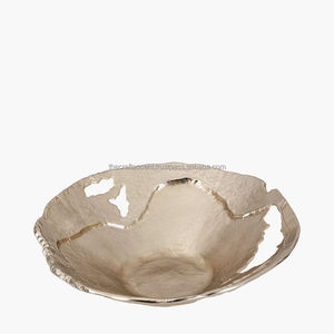 Tazón para servir comida hecho a mano con acabado pulido y esmalte, piezas de centro de mesa de aluminio plateado de lujo al por mayor - Product Image 4