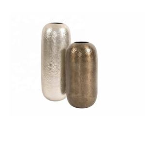 Jarrón de mesa de Metal con diseño de bucle abstracto moderno de alta calidad, jarrón de mesa moderno, jarrón de Metal decorativo para decoración de mesa de oficina en casa - Product Image 3