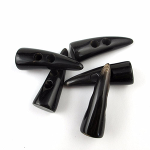 Botones Redondos de Cuerno Natural Hechos a Mano, Duraderos y Elegantes, Botones Modernos para Abrigos, Ecológicos - Product Image 1