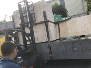 Panel de Madera Contrachapada de Abedul de Grado Comercial para Fabricación de Muebles de Cocina |   E0/E1/ CARB |   Resistente al Agua - Product Image 5