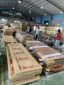 ประตูฟิล์ม WPC PVC คุณภาพสูง ทรงโค้ง สไตล์โมเดิร์น ผิวเคลือบกันน้ำ ผลิตโดย DEWOO เวียดนาม รับประกัน 5 ปี - Product Image 5