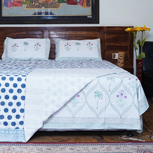 Colcha Kantha Azul con Puntos, Hecha a Mano, de Algodón Orgánico, Reversible, Estilo Patchwork Floral, Esponjosa, Lavable, para Todas las Estaciones - Product Image 4