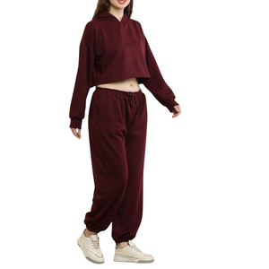Conjuntos de chándal de diseño al por mayor para niñas, ropa deportiva, pantalones de chándal, ropa de mujer, chándal corto - Product Image 4