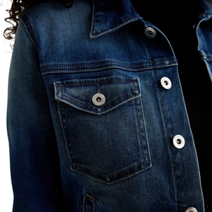 แจ็คเก็ตยีนส์ทรงเข้ารูปสำหรับผู้หญิง ผ้าเดนิมฟอก ทรงปกติ ผสมสแปนเด็กซ์/คอตตอน ดีไซน์หรูหรา น้ำหนัก 180 กรัม เหมาะสำหรับฤดูใบไม้ร่วง ฤดูหนาว ฤดูร้อน ขายส่ง รับผลิตแบบ OEM ODM - Product Image 2