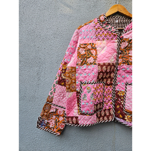 Veste en coton matelassée patchwork faite à la main, réversible, avec poches plaquées, style bohème décontracté pour femme, idéale pour l'automne et l'hiver, cadeau pour elle - Product Image 4
