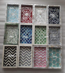 Mini bandeja hecha a mano de último diseño con incrustaciones de hueso de nácar y camello, bandeja para servir inspirada en conchas marinas para alimentos - Product Image 2