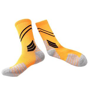 Chaussettes de sport montantes pour hommes S-SHAPER, antidérapantes, anti-humidité, en polyester/nylon/spandex tricoté, anti-bactériennes - Product Image 2