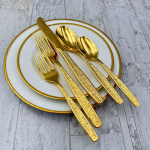 Ensemble de couverts en métal robuste pour les repas quotidiens en famille et les fêtes, design élégant, performance résistante à la rouille et durable - Product Image 1