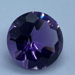 Aigue-marine naturelle polie, taille football, ronde brillante, irisée, violet - Product Image 4