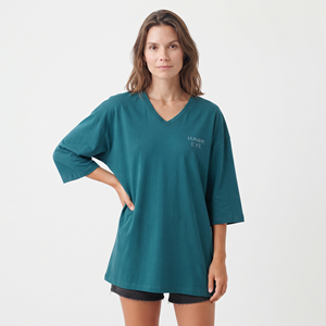 T-shirt en coton surdimensionné à col en V pour femme, manches trois quarts, respirant, décontracté, personnalisable avec impression et broderie, vente en gros - Product Image 3