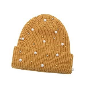 Bonnet personnalisé avec imitation de perles et strass, accessoire de mode pour l'hiver, avec une personnalité unique, bonnets tendance - Product Image 5