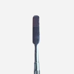 Espátula Doble Puntiaguda y Redonda de Acero Inoxidable de 18.5cm, Autoclavable, para Manicura y Pedicura, Uso Estético, con Logotipo, Empaque Ecológico - Product Image 5