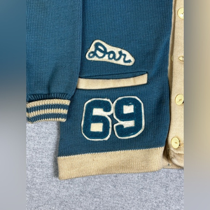 Cardigan d'hiver pour femme 100 % laine, col en V, tricoté, respirant, personnalisable – Nouvelle tendance 2025 de haute qualité - Product Image 4