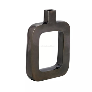 Azora Industries Vase à fleurs en aluminium moulé de luxe conçu pour contenir des fleurs séchées pour la décoration de la maison et du salon - Product Image 5