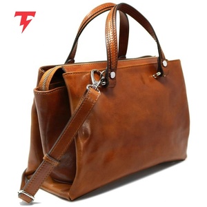 Sac à main en cuir noir pour femme, design personnalisé, sac à bandoulière de créateur, sac en cuir pour femme de marque, conception OEM - Product Image 3